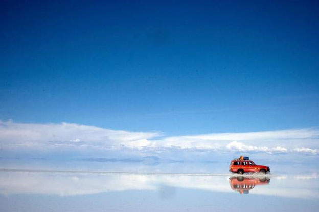 Salar de Uyuni, Bolivia: the largest natural mirror on earth