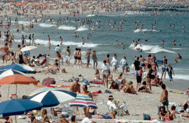 crowded-beach