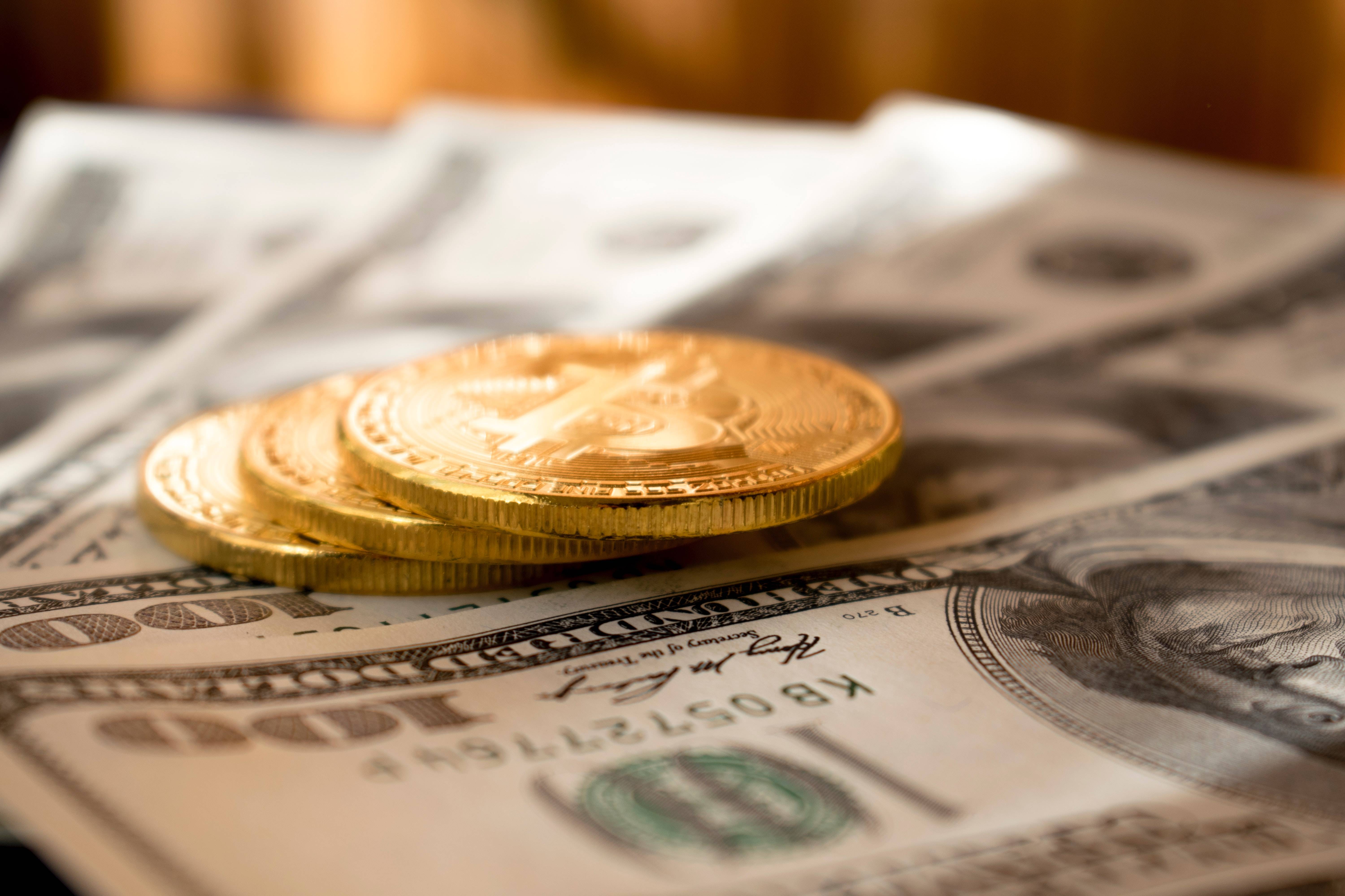 Money Management, currency notes and coins