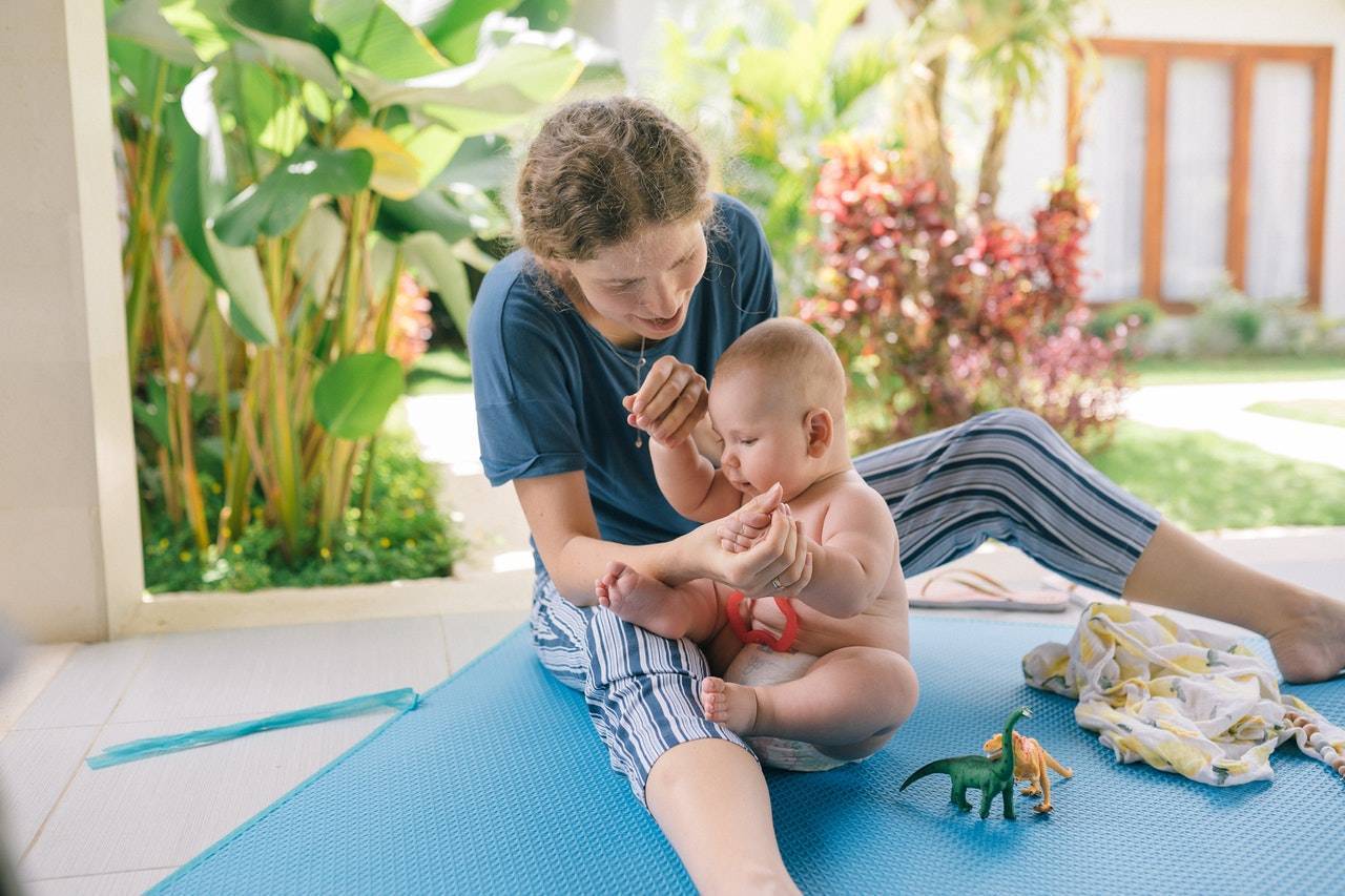 Travel Nanny with a Child
