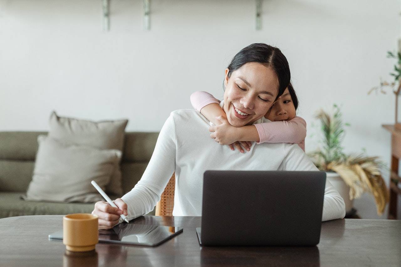 Working From Home Mom with Kid