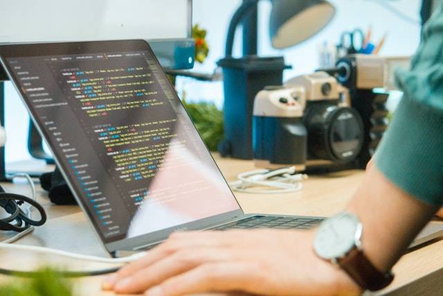 5 Reasons Why You Should Enroll Your Child in Coding Class