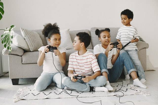 9 Benefits of Kids Playing Video Games