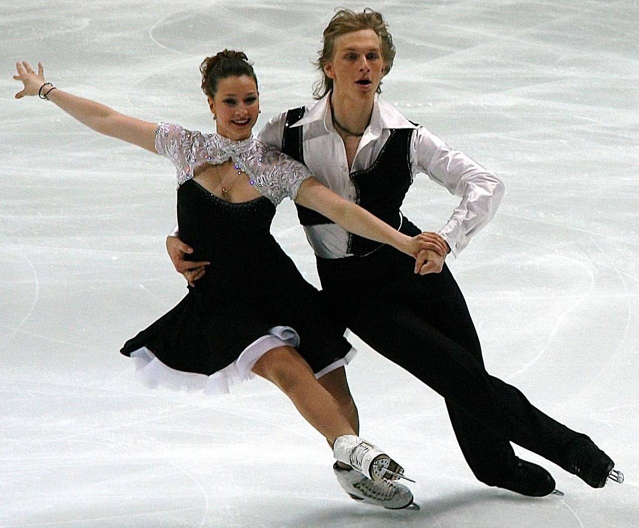 Figure Skating Dress: Tips for Choosing, BLOG