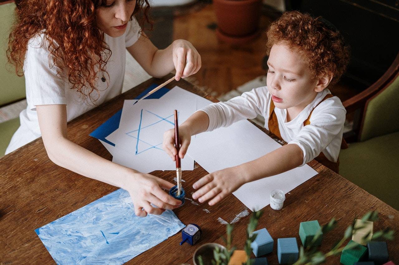 5 Activities Your Child Can Do to Learn Through Play