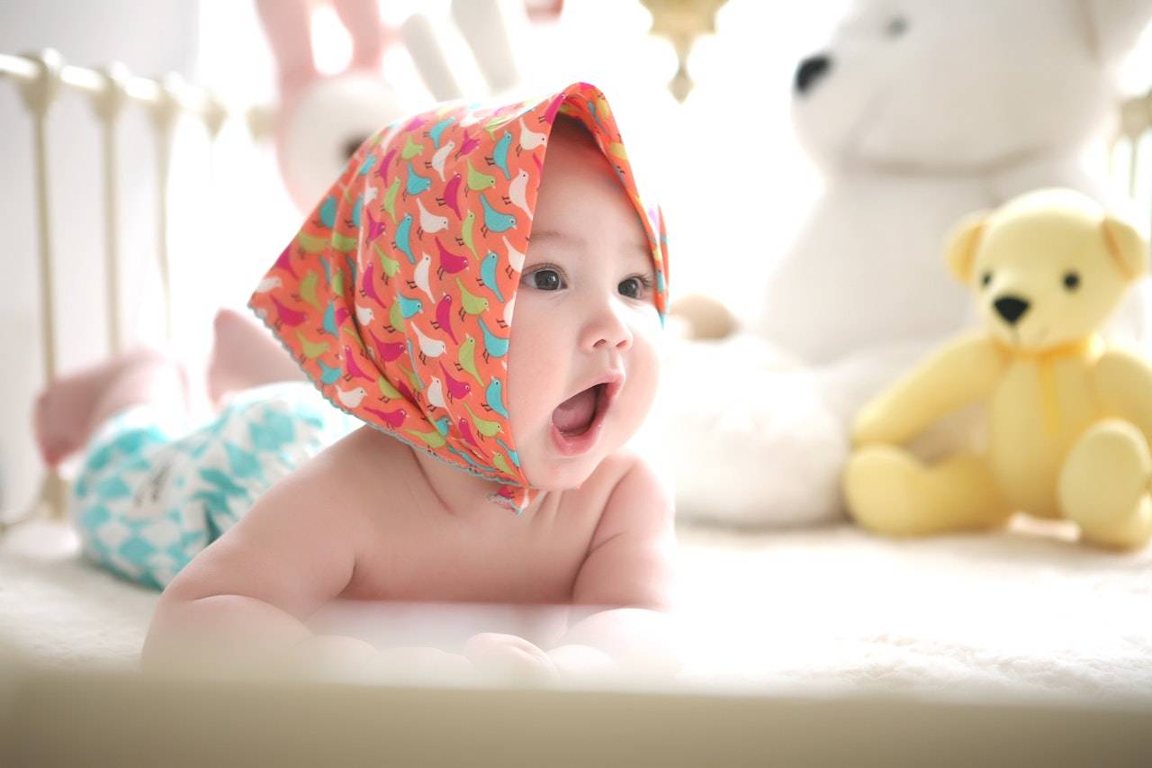 8 Ways to Keep Your Baby's Nursery Allergens Free