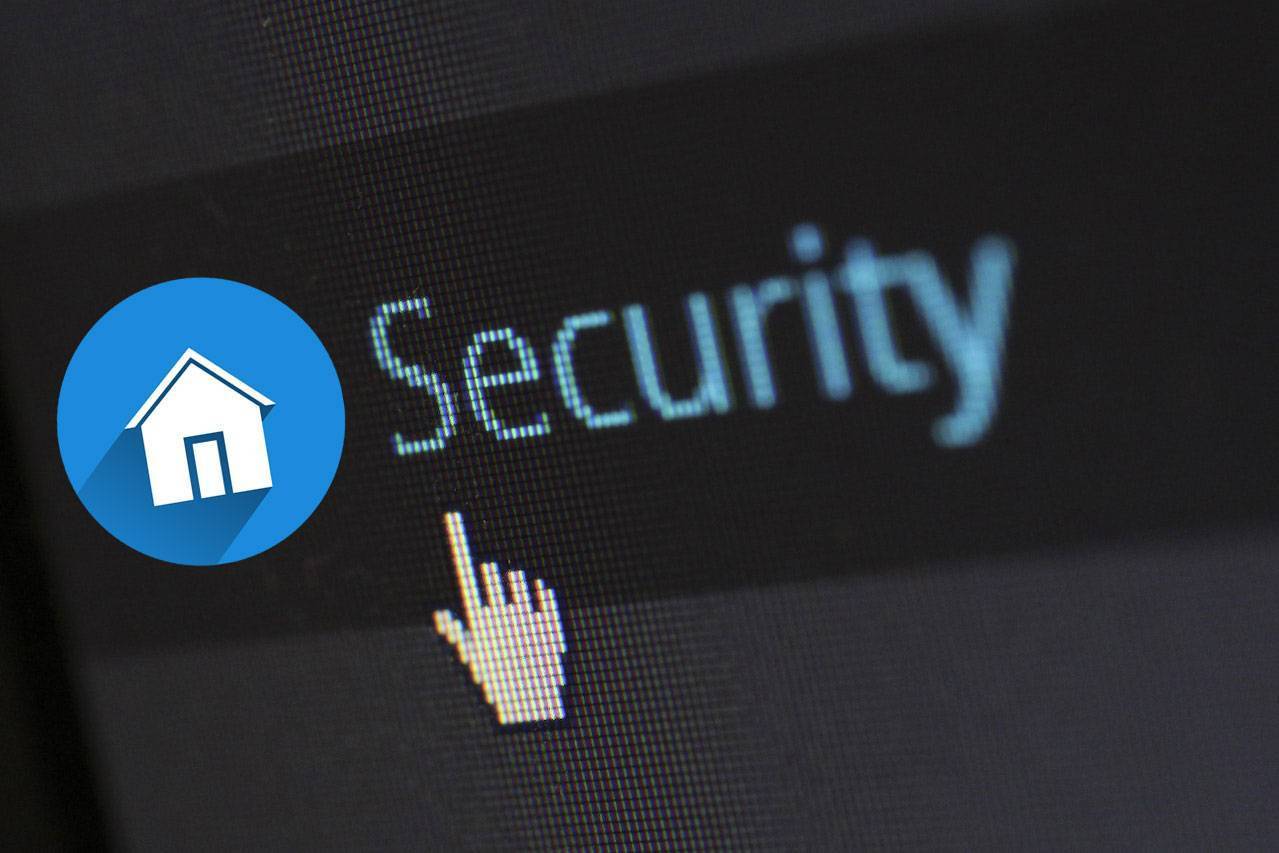 Smart Home Touchscreen Alarm Panels: The Easiest Way to Upgrade Your Home!