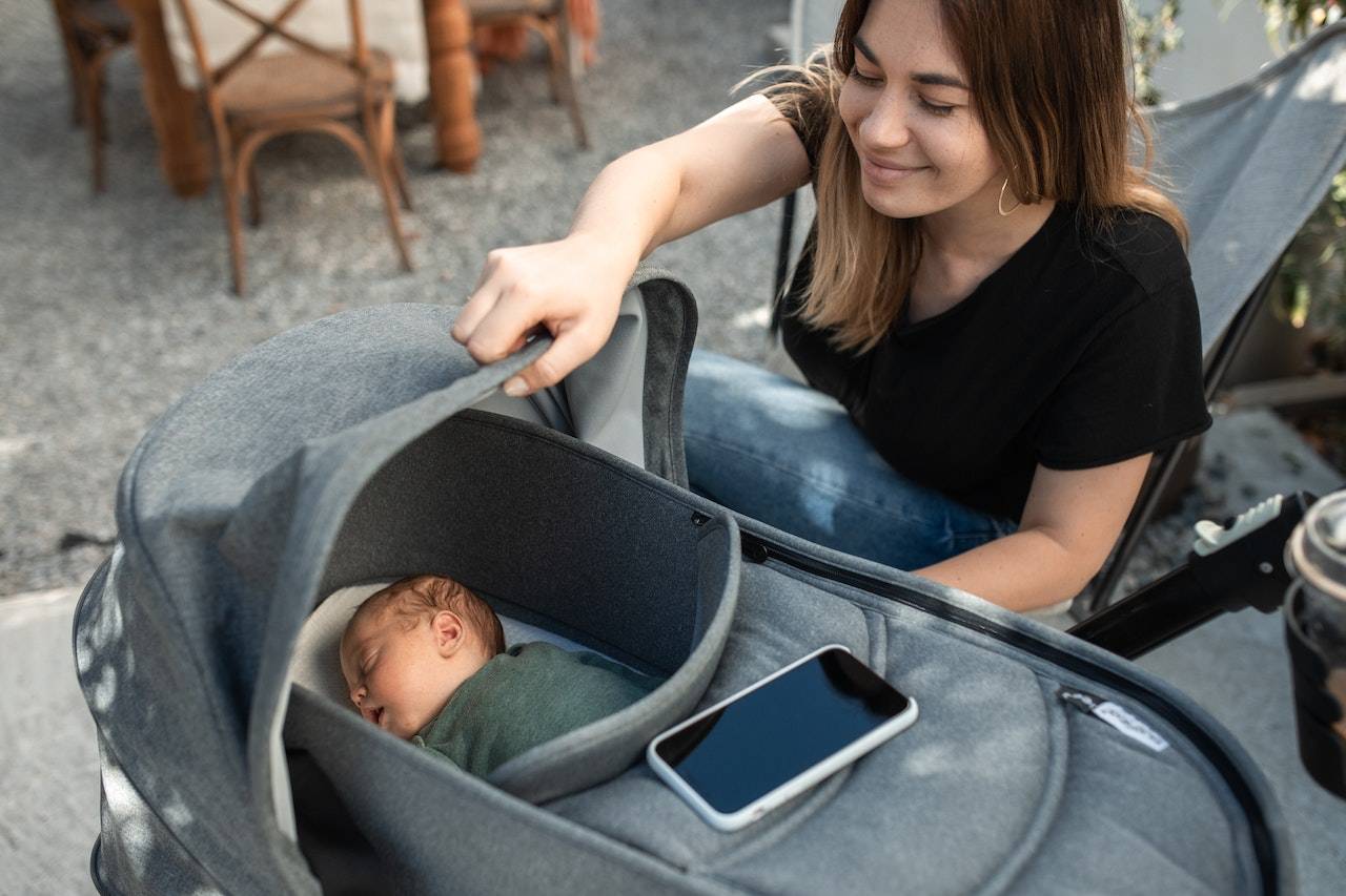 Top 10 Essential Baby Products You Need to Make Parenthood Easier