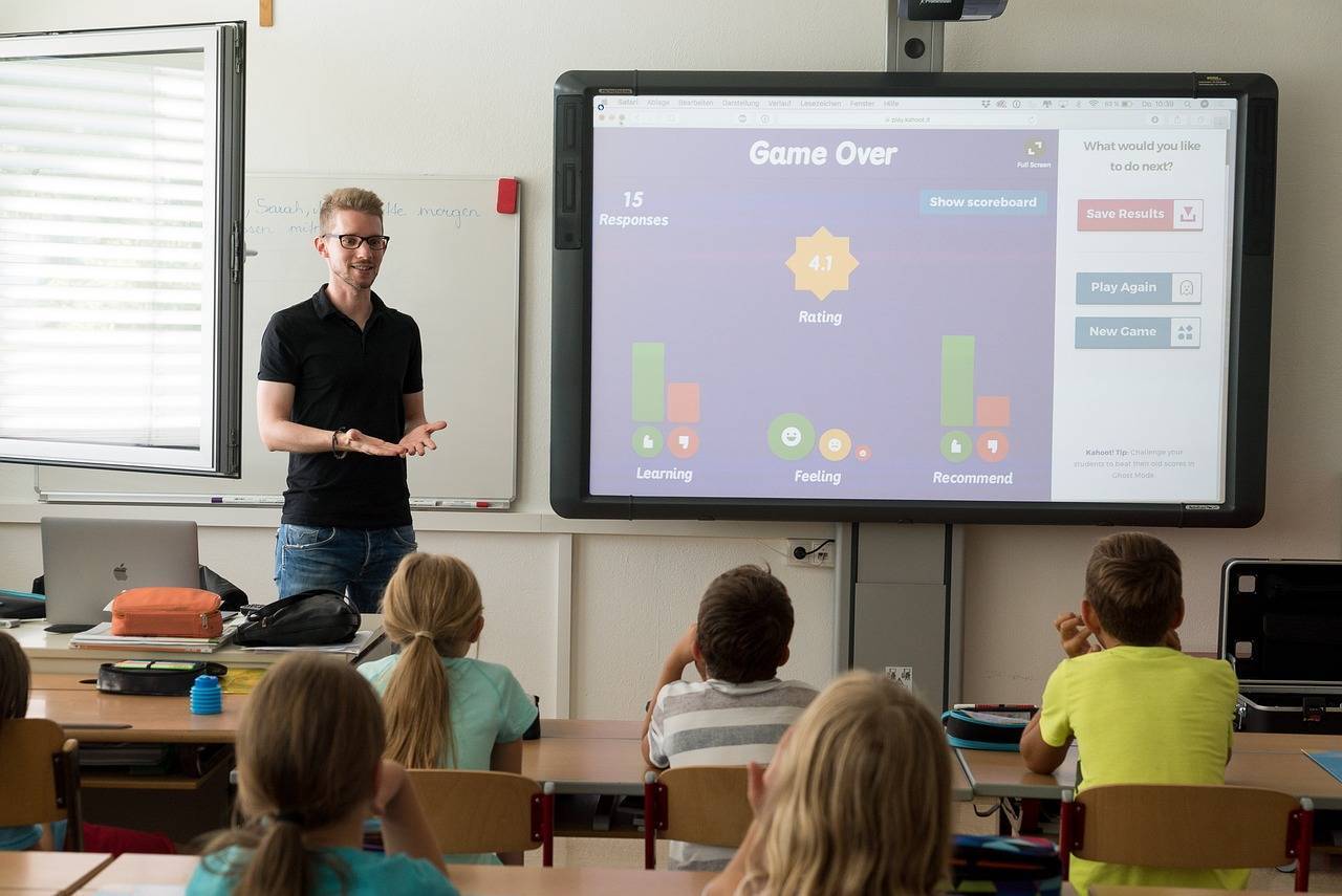 Six Ways Video Games Support Classroom Learning