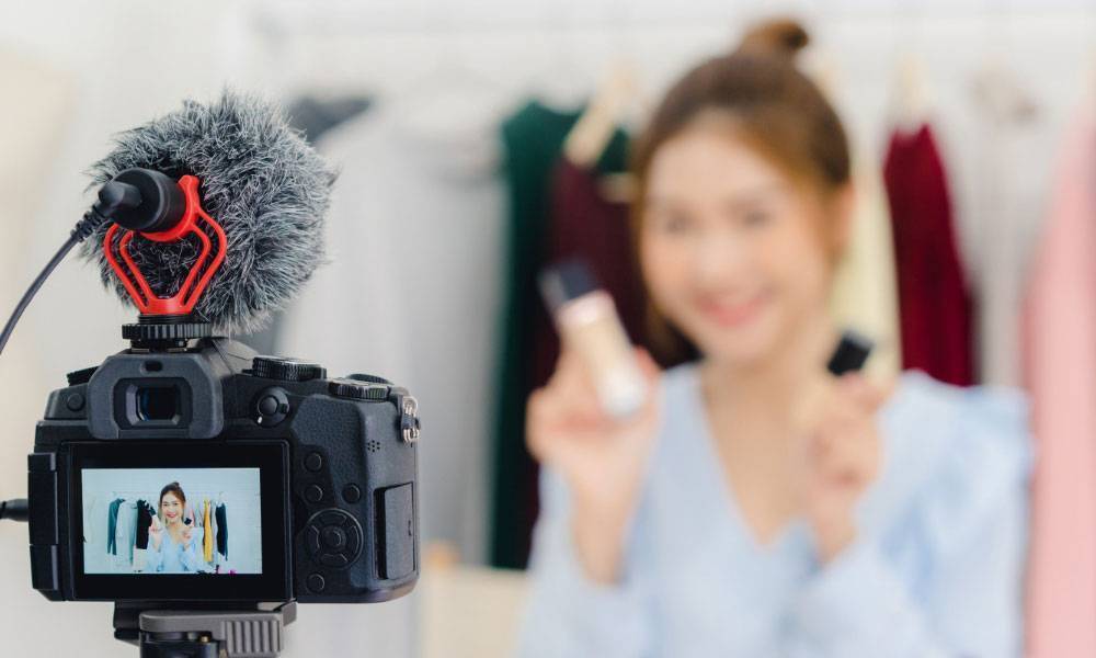 Creating Social Media Promotions that Feature your Products