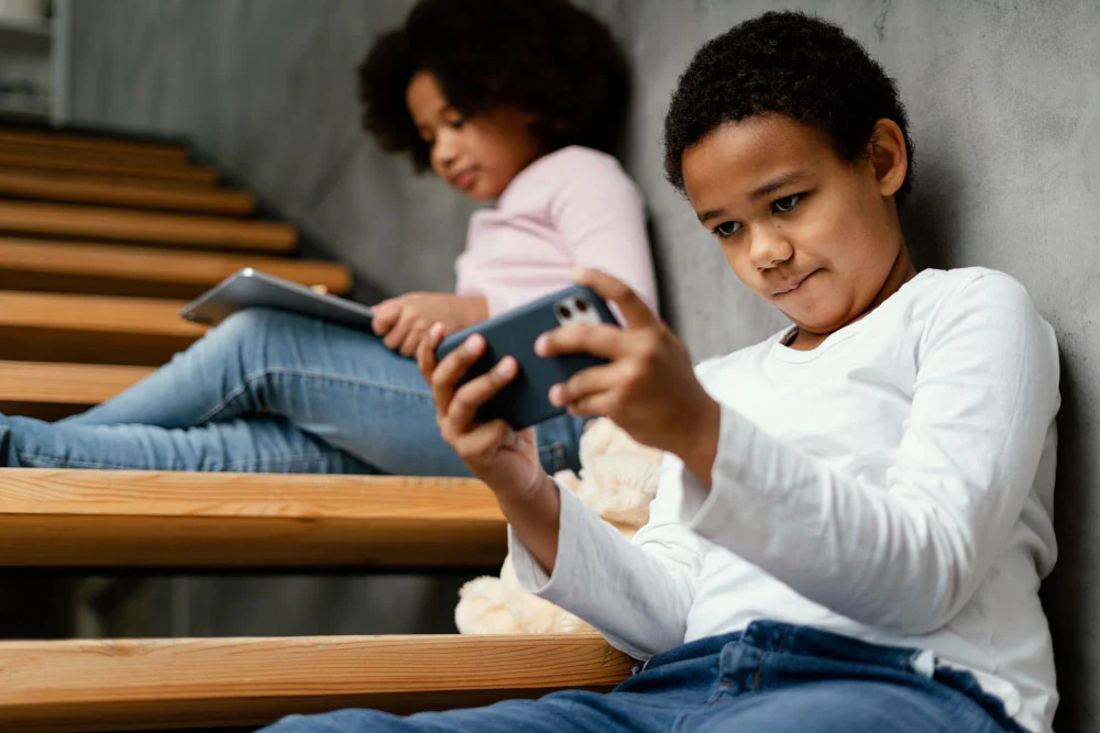 Common Threats Most Kids Face on Social Media Platforms