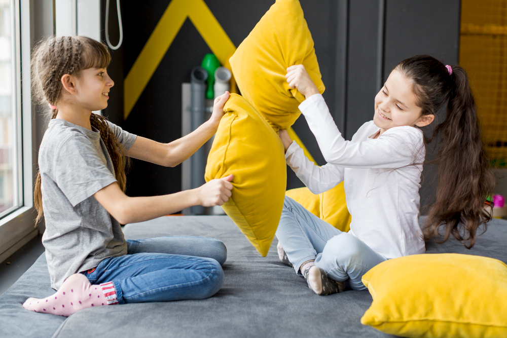 Pillow Fight Game