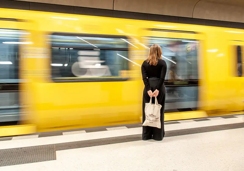Best Currency Exchange Options for Smart Travelers