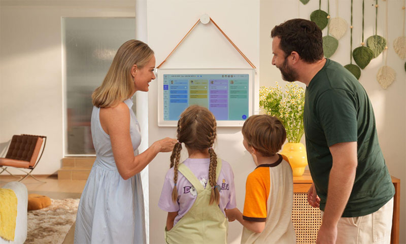 Why a Digital Family Calendar Might Be the Smartest Addition to Your Home