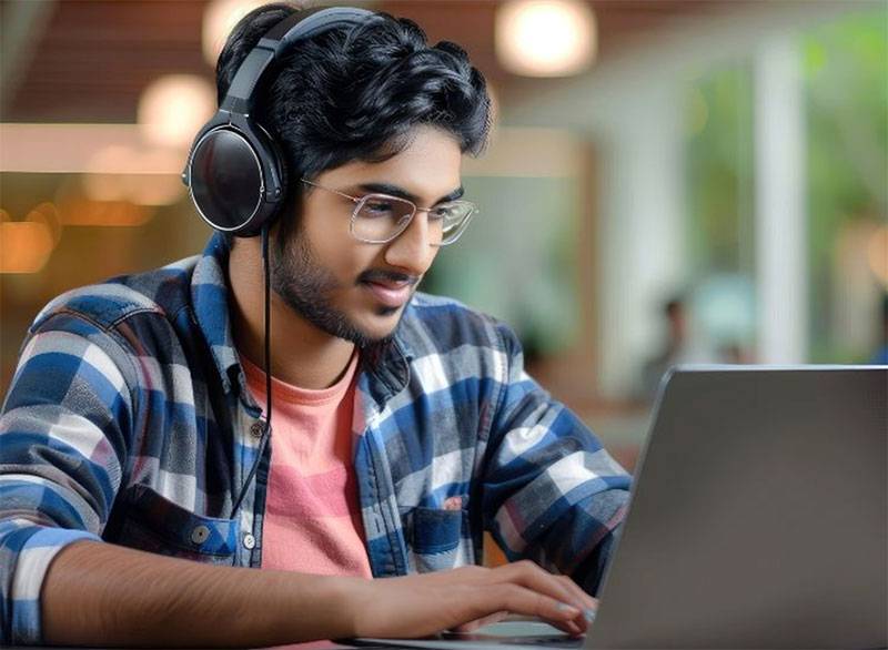 Future Trends in Online MCA Courses: What to Expect in the Next Decade